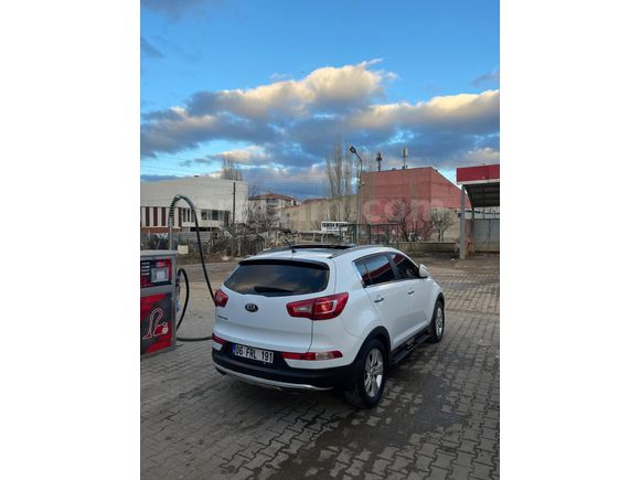 Sahibinden Kia Sportage 1.6 GDI Concept Plus 2013 Model  100.000 km Beyaz