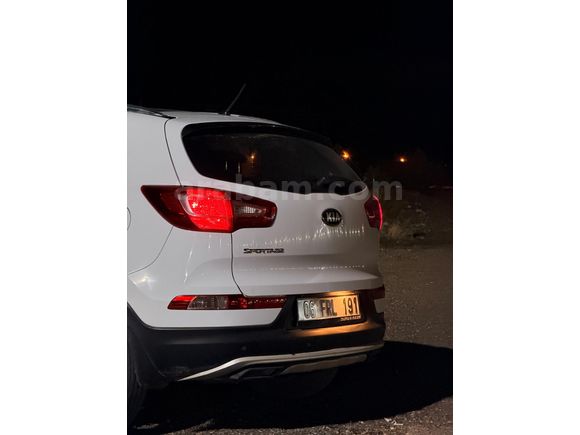 Sahibinden Kia Sportage 1.6 GDI Concept Plus 2013 Model  100.000 km Beyaz