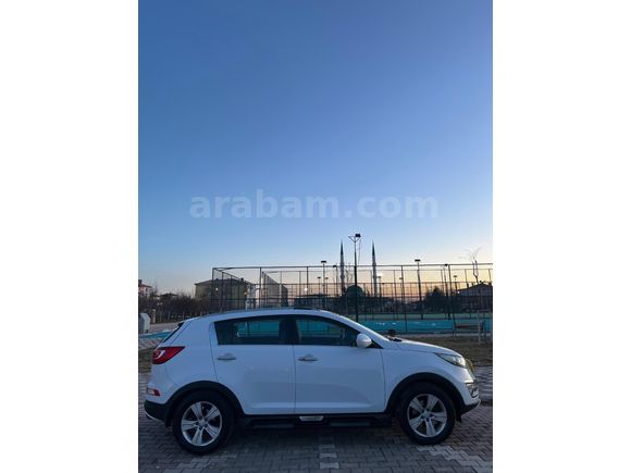 Sahibinden Kia Sportage 1.6 GDI Concept Plus 2013 Model  100.000 km Beyaz