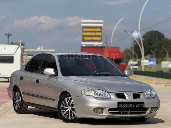 MÜKEMMEL KONDİSYONLU-KLİMA-AİRBAG-4 CAM OTOMATİK-ELANTRA