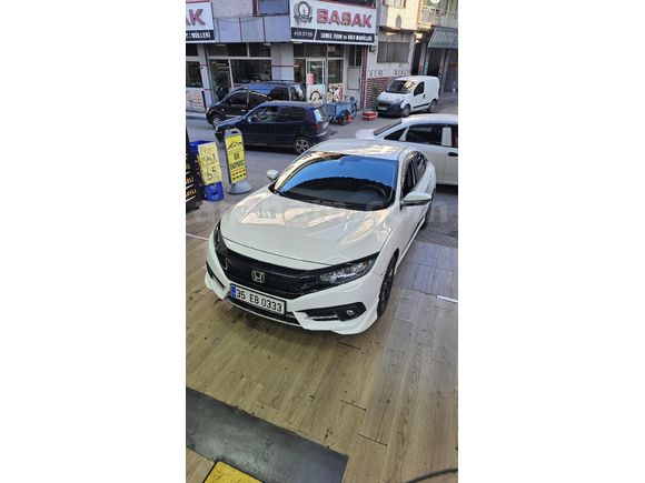 Sahibinden Honda Civic 1.6i VTEC Eco Premium 2018 Model