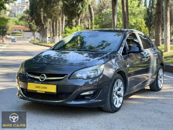 GMS CARS'TAN 2013 ÇKŞLI ASTRA YENİ KASA 1.3 DİZEL SEDAN 264 BİND