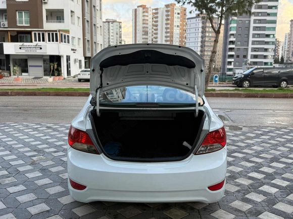 ÖCAL| 2014 OTOMATİK ACCENT BLUE 1.6CRDİ MODE PLUS 128hp EMSALSİZ