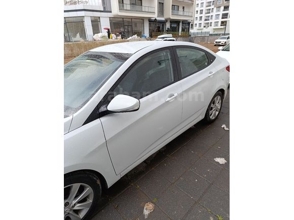 HYUNDAI ACCENT BLU 1.6 CRDI MODE PLUS 2018 MODEL