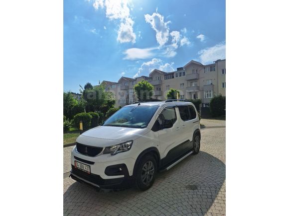 2023 MODEL RİFTER ALLURE EMSALLERİNİN EN DOLUSUl
