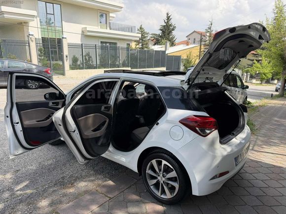 140.000 KM CAM TAVAN İ20 1.4 CRDİ STYLE TEMİZ BAKIMLI