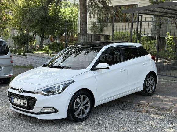 140.000 KM CAM TAVAN İ20 1.4 CRDİ STYLE TEMİZ BAKIMLI