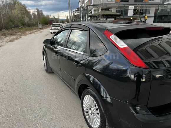 Sahibinden Ford Focus 1.6 TDCi Ghia 2007 Model  292.000 km Siyah