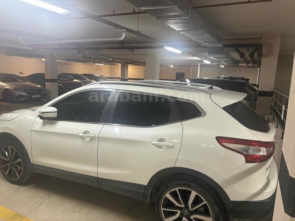 Sahibinden Nissan Qashqai 1.2 DIG-T Black Edition 2016 Model  33.000 km Beyaz