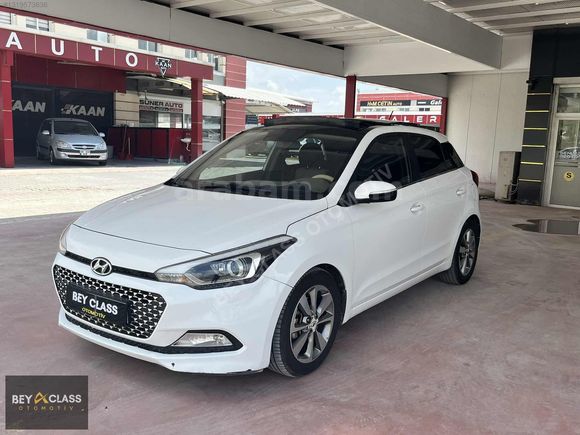 BEY CLASS'DAN HYUNDAİ İ20 1.4 CRDİ STYLE 95 BİNDE CAM TAVANLI