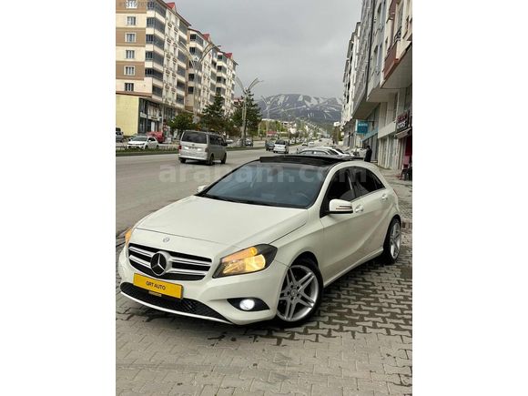 GRT AUTO'DAN CAM TAVANLI MERCEDES-BENZ A180CDI AMG