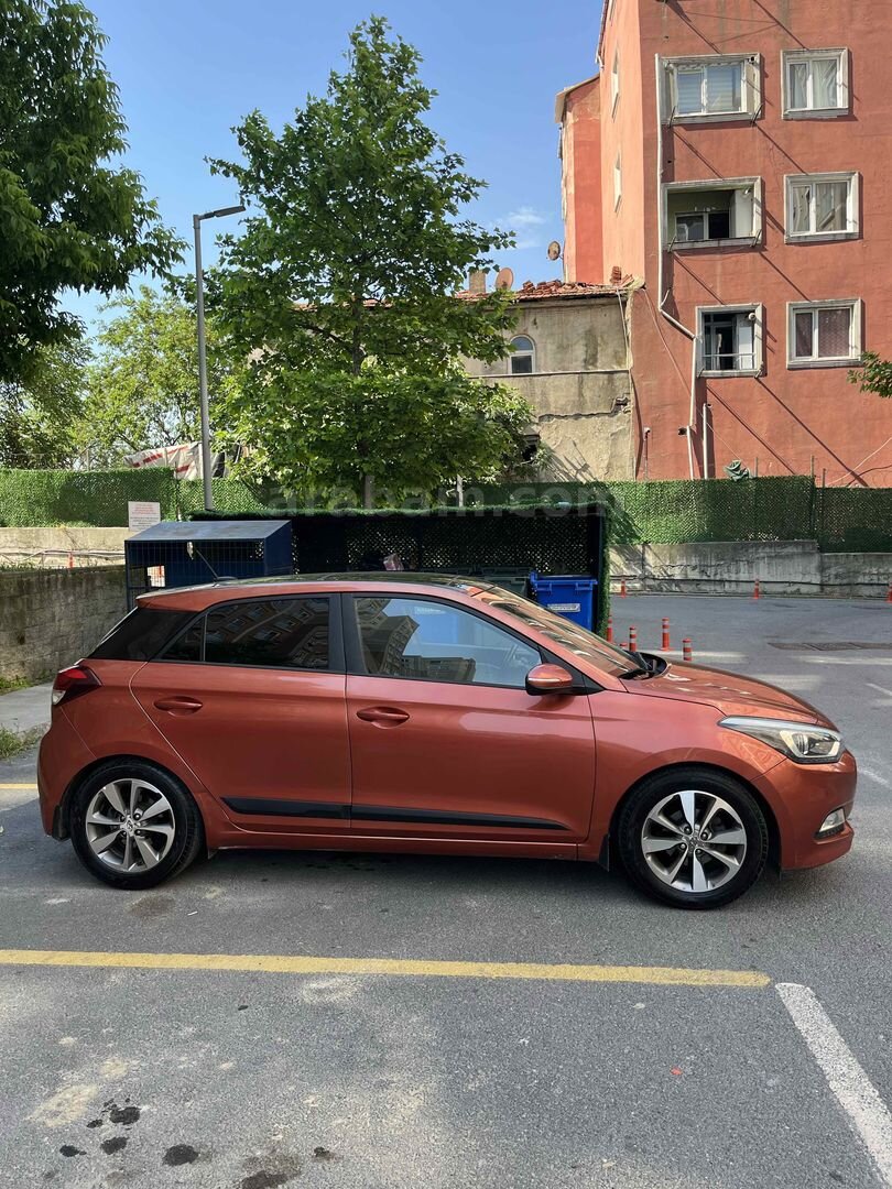 Sahibinden Hyundai i20 1.4 MPI Elite Smart 2016 Model İstanbul 102.000 km Turuncu 2