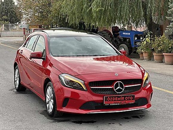 2017 MERCEDES A180 DİZEL OTOMATİK BOYASIZ CAM TAVAN 82 KM DE