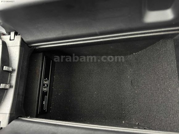 LOCA GARAGE 2014 115 BİN YETKİLİ SERVİS BAKMLI MERCEDES C180 AMG
