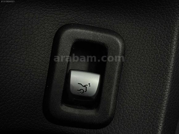 LOCA GARAGE 2014 115 BİN YETKİLİ SERVİS BAKMLI MERCEDES C180 AMG