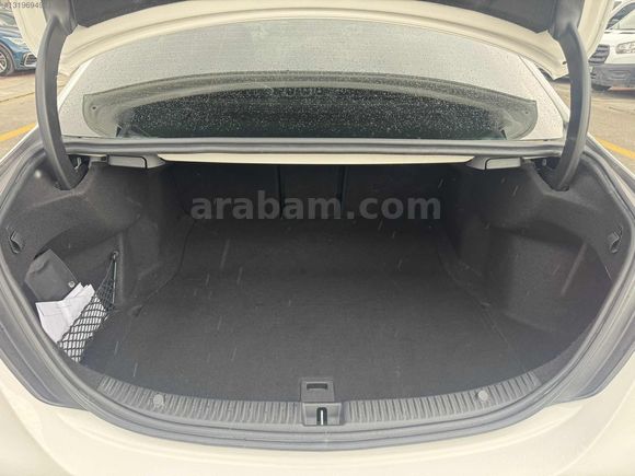 LOCA GARAGE 2014 115 BİN YETKİLİ SERVİS BAKMLI MERCEDES C180 AMG