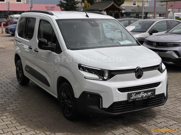 2025 PLUS 1.5 DİZEL 130 BG. 8 İLERİ OTOMATİK GARANTİLİ-FATURALI