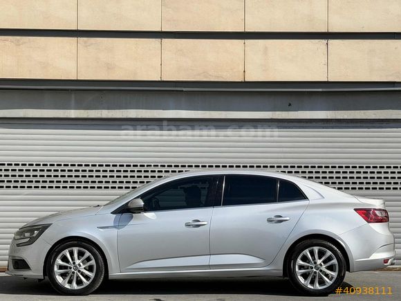 SERİ AUTO'DAN 2021 ÇIKIŞLI RENAULT MEGANE / İCON / BAKIMLI