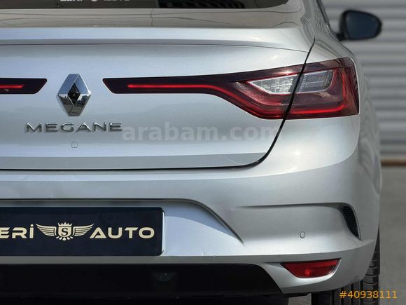 SERİ AUTO'DAN 2021 ÇIKIŞLI RENAULT MEGANE / İCON / BAKIMLI