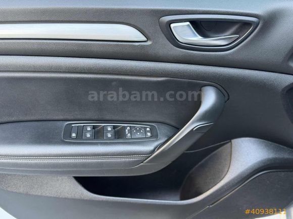 SERİ AUTO'DAN 2021 ÇIKIŞLI RENAULT MEGANE / İCON / BAKIMLI