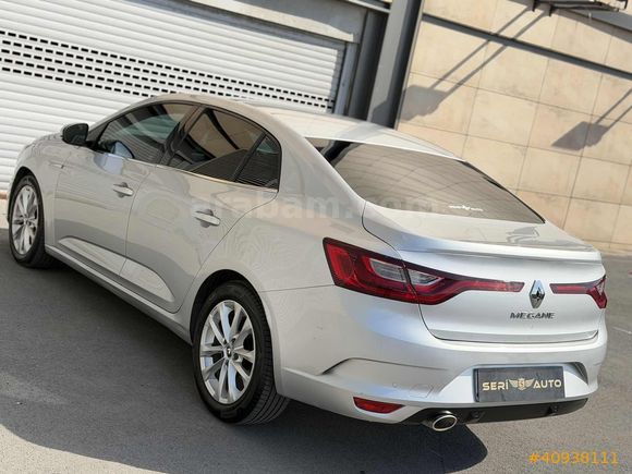 SERİ AUTO'DAN 2021 ÇIKIŞLI RENAULT MEGANE / İCON / BAKIMLI