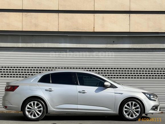 SERİ AUTO'DAN 2021 ÇIKIŞLI RENAULT MEGANE / İCON / BAKIMLI