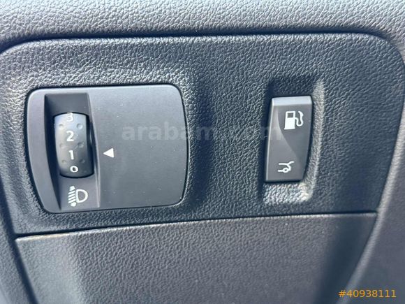 SERİ AUTO'DAN 2021 ÇIKIŞLI RENAULT MEGANE / İCON / BAKIMLI