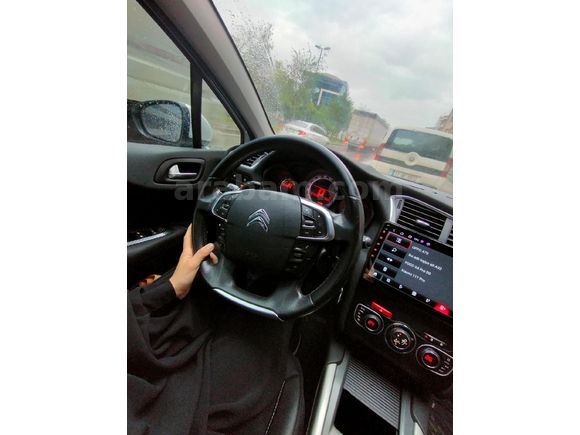 Sahibinden Citroen C4 1.6 e-HDi Confort 2011 Model