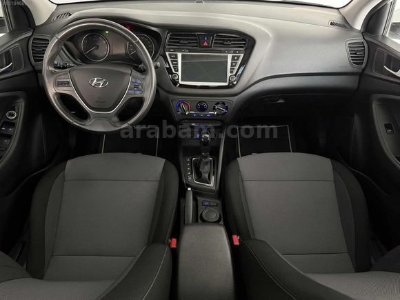 2017 ÇIKIŞ HYUNDAİ i20 STYLE 1.4 MPI CAM TAVAN BOYASIZ 60.000 KM