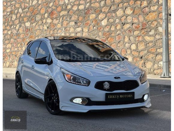 ERKUŞ MOTORS'DAN CAM TAVANLI 2013 kIA CEED DOLUDOLU HATASZ 200KM