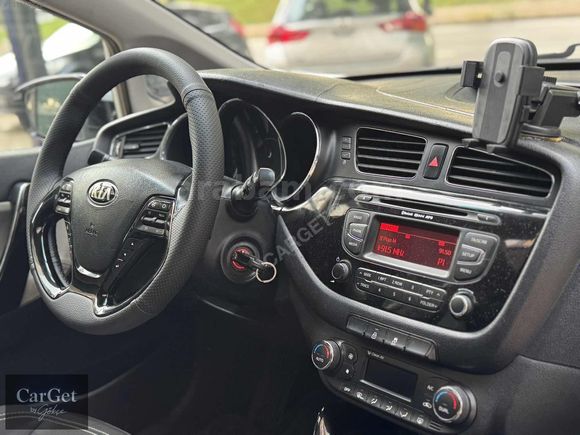 CARGET | KİA CEED CONCEPT PLUS DİZEL OTOMATİK CAM TAVANLI