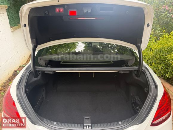 ORAS1 2015 MERCEDES C 200 D CAM TAVAN-ELEKTRİKLİ BAGAJ-KEYLESS