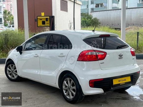 BEY CLASS'DAN KİA RİO 1.4 CRDI COMFORT 140 BİNDE