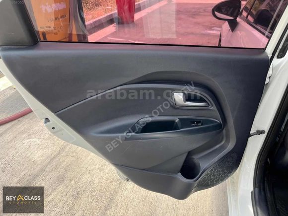 BEY CLASS'DAN KİA RİO 1.4 CRDI COMFORT 140 BİNDE