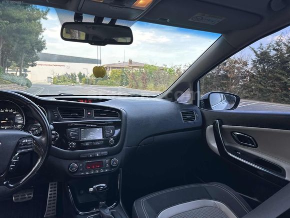 *HATASIZ PREMİUM HAFIZALI K 119.000 Km 2015