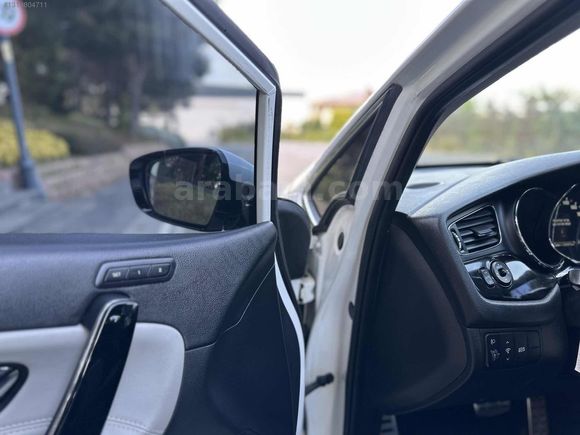*HATASIZ PREMİUM HAFIZALI K 119.000 Km 2015
