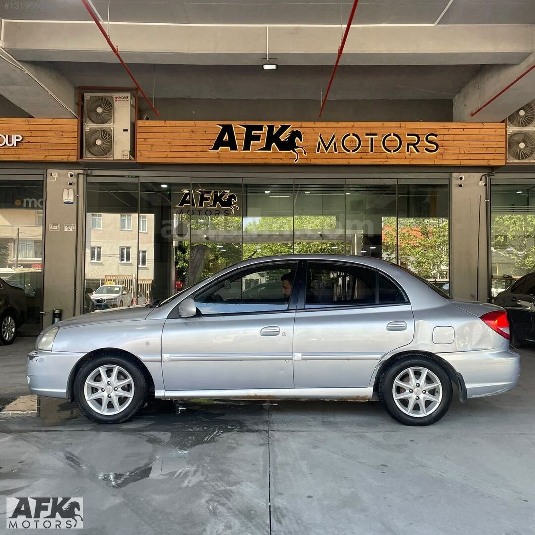 Galeriden Kia Rio 1.3 Trend 2005 Model İstanbul 281.000 km Gri 7