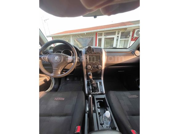 Sahibinden Suzuki Grand Vitara 1.6 2012 Model 