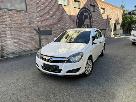 AUTO BURAK /2011 ALP BEYAZI 175.000 KMDE HATASIZ EMSALSİZ