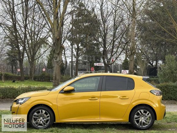 2021 BOYASIZ DEĞİŞENSİZ PEUGEOT 208 OTOMATİK VİTES %0.99 KREDİ
