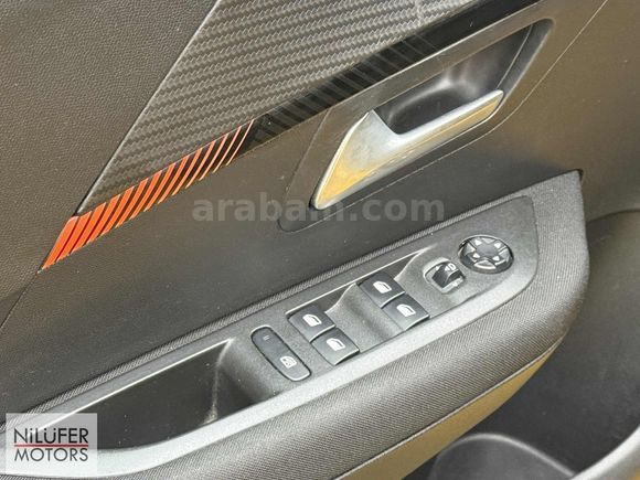 2021 BOYASIZ DEĞİŞENSİZ PEUGEOT 208 OTOMATİK VİTES %0.99 KREDİ