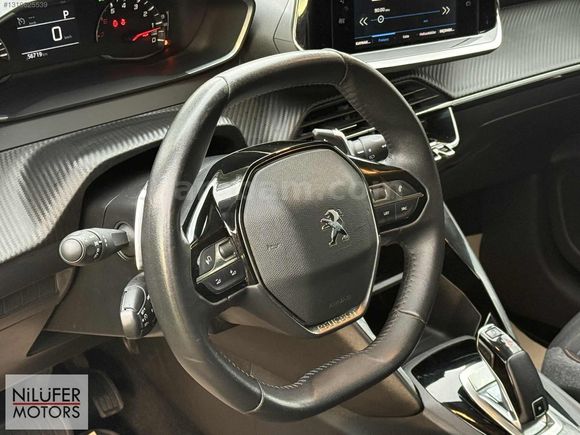2021 BOYASIZ DEĞİŞENSİZ PEUGEOT 208 OTOMATİK VİTES %0.99 KREDİ