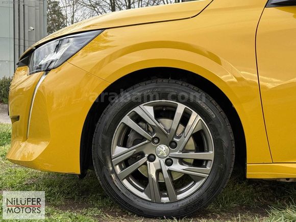 2021 BOYASIZ DEĞİŞENSİZ PEUGEOT 208 OTOMATİK VİTES %0.99 KREDİ