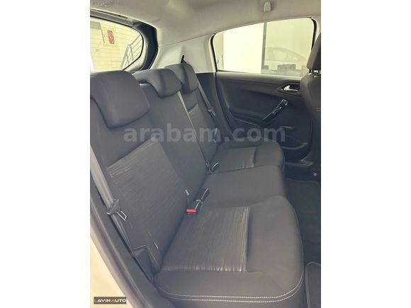 LAVİN AUTO 2015 PEUGEOT 208 NAVİGASYON OTM K.K 12AY