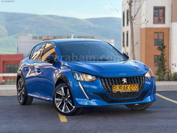 PEUGEOT 208 GT CAM TAVAN SERVİS BAKIMLI