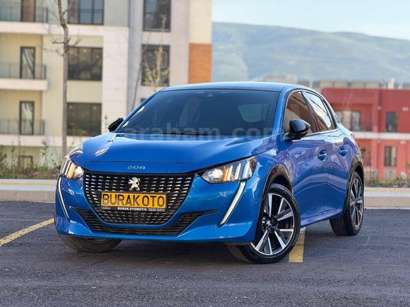 PEUGEOT 208 GT CAM TAVAN SERVİS BAKIMLI