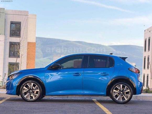 PEUGEOT 208 GT CAM TAVAN SERVİS BAKIMLI