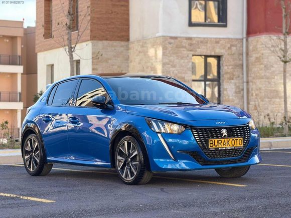 PEUGEOT 208 GT CAM TAVAN SERVİS BAKIMLI