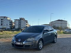 Sahibinden Volkswagen Jetta 1.6 Tour 2009 Model  249.000 km Gri