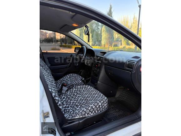 EMSALSİZ_1998_ASTRA_1.6_16VALF_GL_KLİMA_BUZ